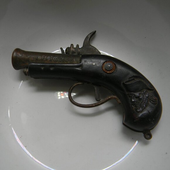 Vintage Redondo Pirata Pirate Pistol Spain & Friend Wooden Harmonica Japan - Picture 3 of 4